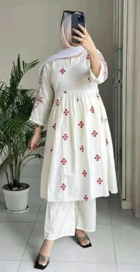 Anarkoli Two Piece Gown thumbnail