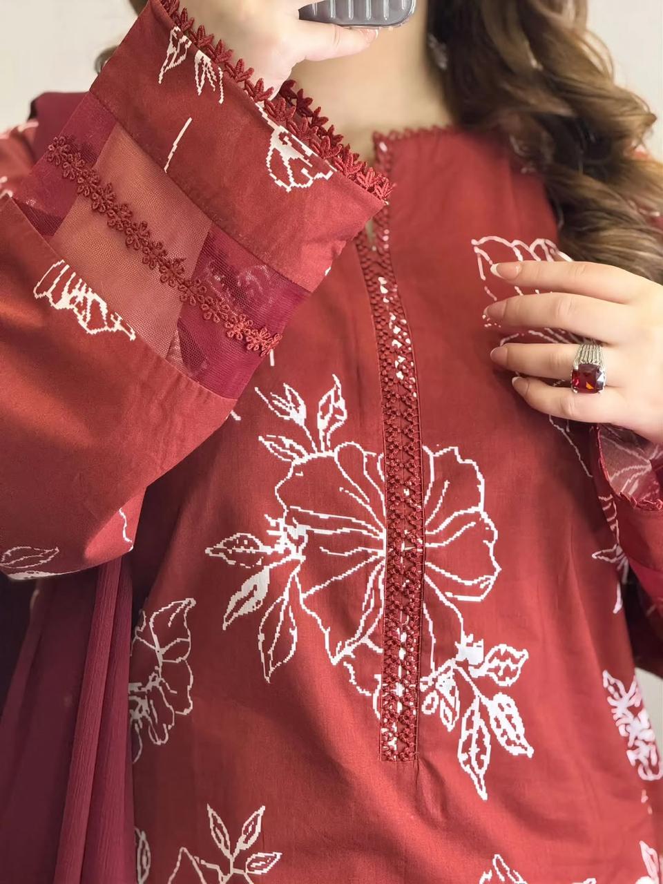Cotton dress with skin Print thumbnail